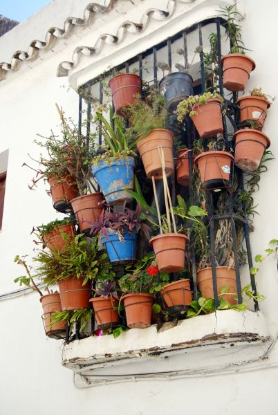 Conil balcony hanging pots